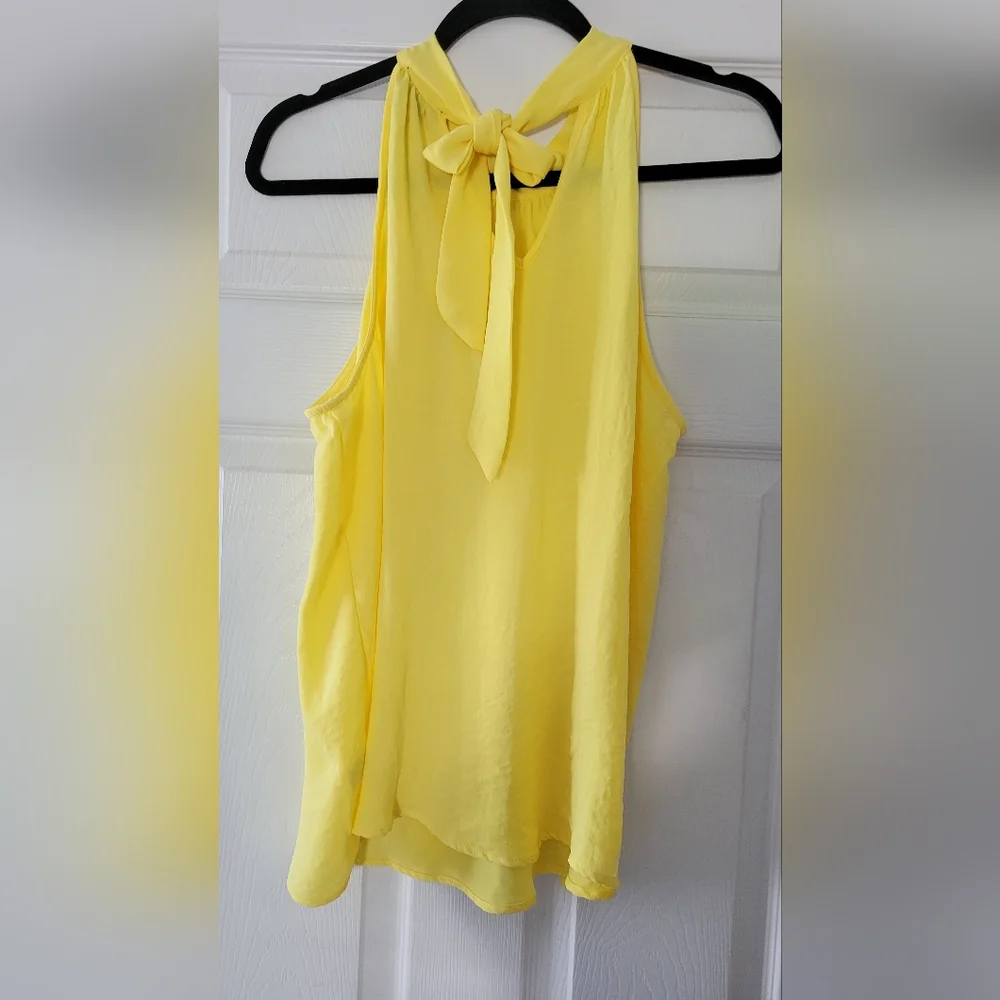 NWT Sunshine Yellow Halter Top - Size Large - Picture 3 of 10